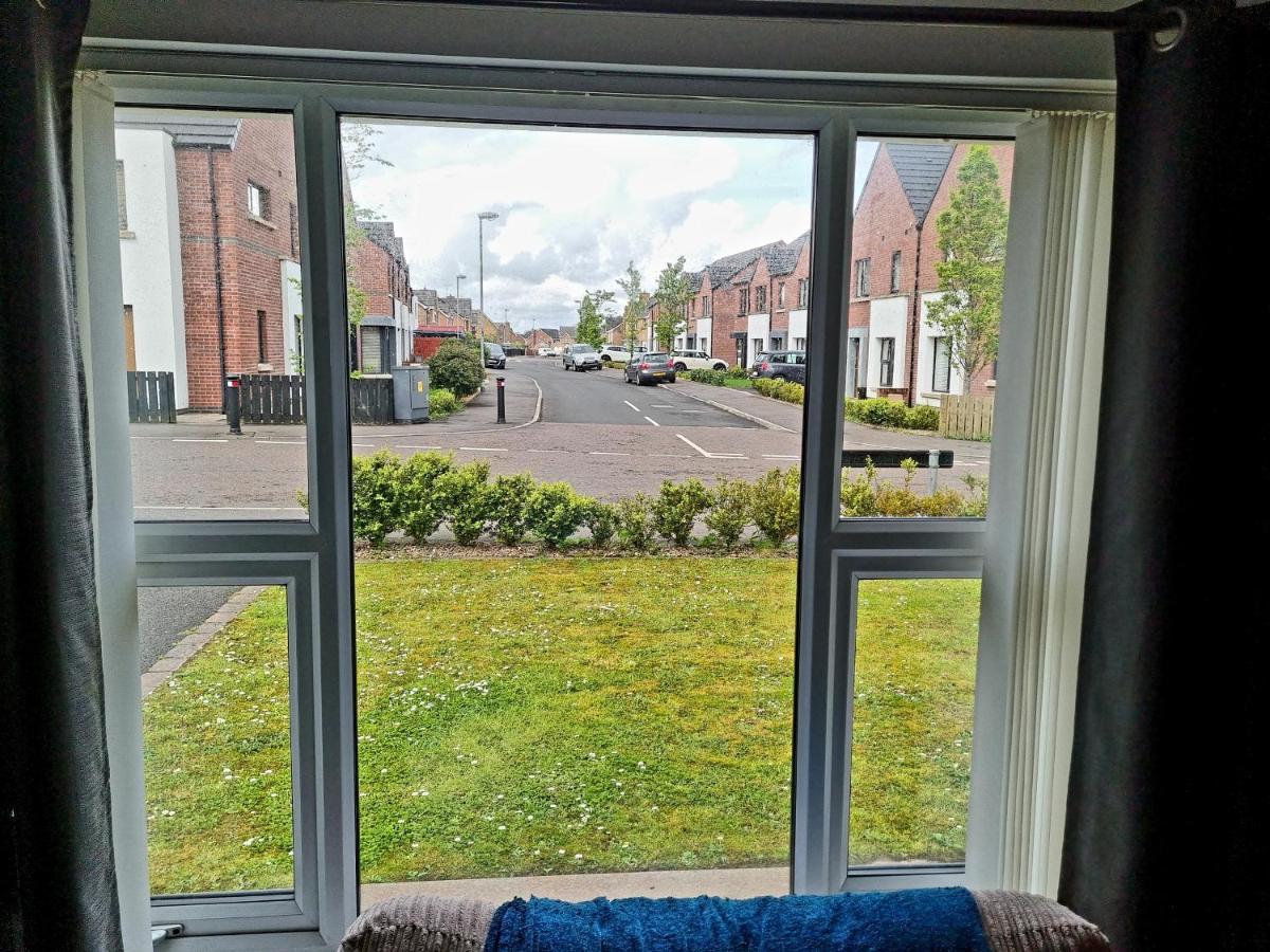 Modern 3 Bedroom Semi Detached Home Limavady Esterno foto